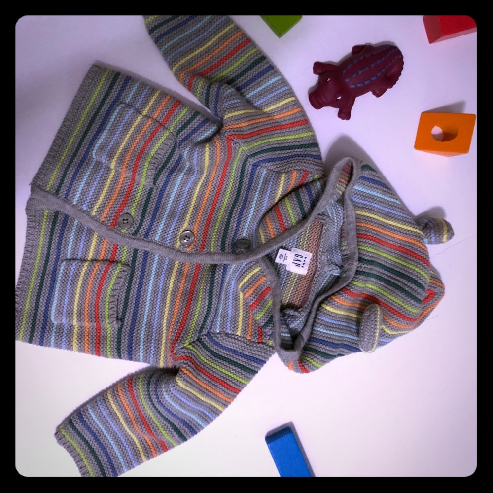 Gap multi color sweater